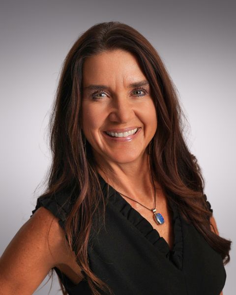 Nikole Andersen, Branch Broker